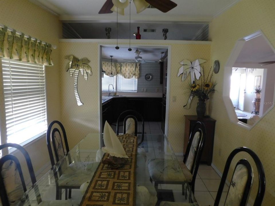Activo con contrato: $189,000 (2 camas, 2 baños, 1749 Pies cuadrados)