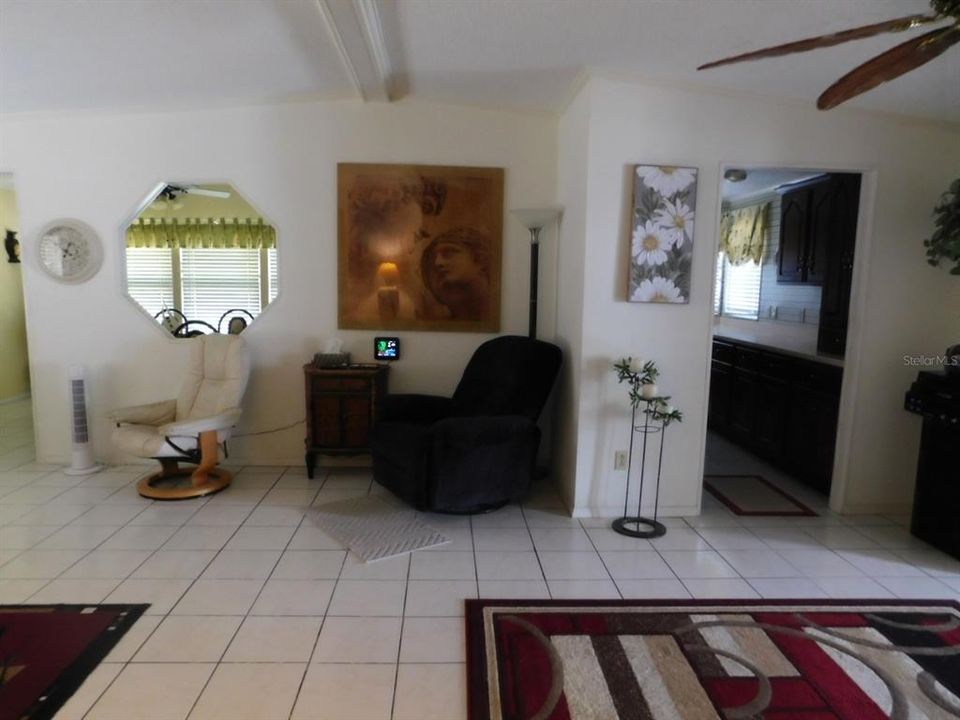 Activo con contrato: $189,000 (2 camas, 2 baños, 1749 Pies cuadrados)