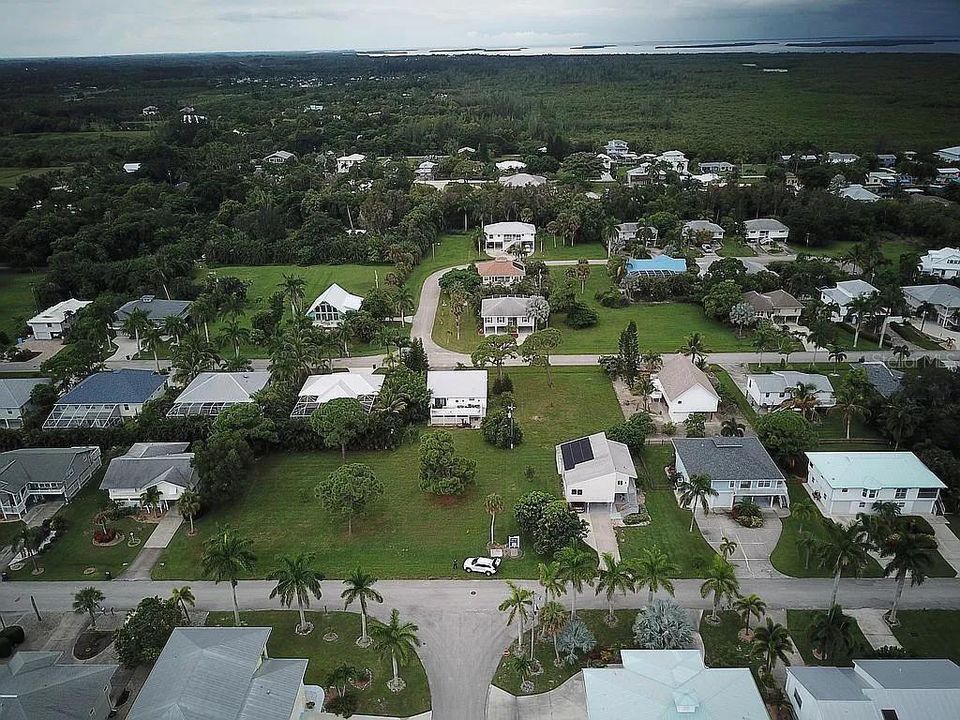 En Venta: $95,000 (0.18 acres)