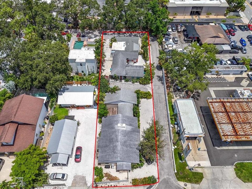 На продажу: $1,300,000 (5 спален, 0 ванн, 2175 Квадратных фут)