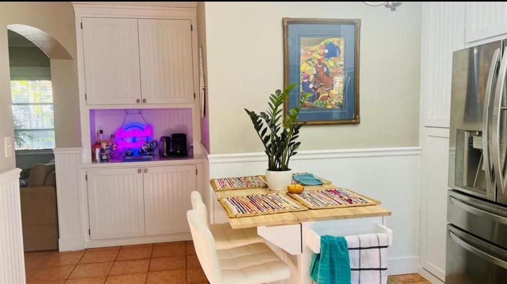 На продажу: $1,300,000 (5 спален, 0 ванн, 2175 Квадратных фут)