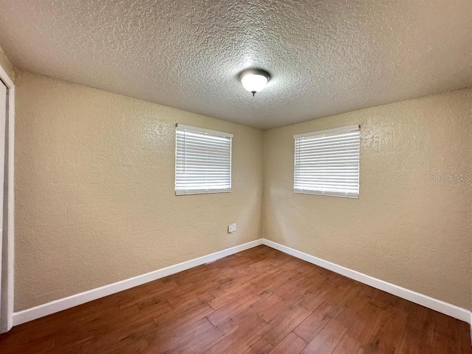 For Rent: $1,200 (2 beds, 1 baths, 672 Square Feet)