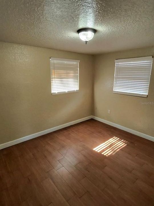 For Rent: $1,200 (2 beds, 1 baths, 672 Square Feet)