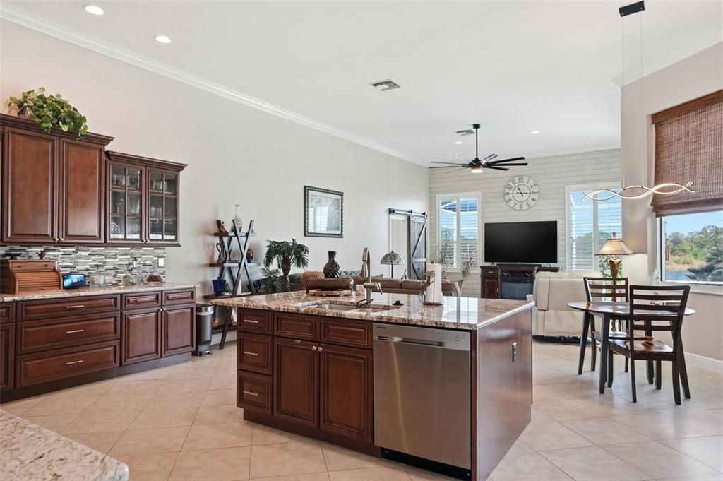 For Sale: $669,000 (3 beds, 3 baths, 2851 Square Feet)