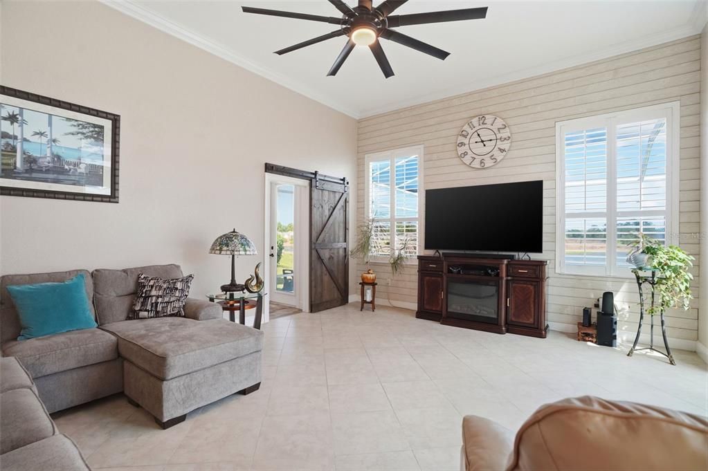 For Sale: $669,000 (3 beds, 3 baths, 2851 Square Feet)