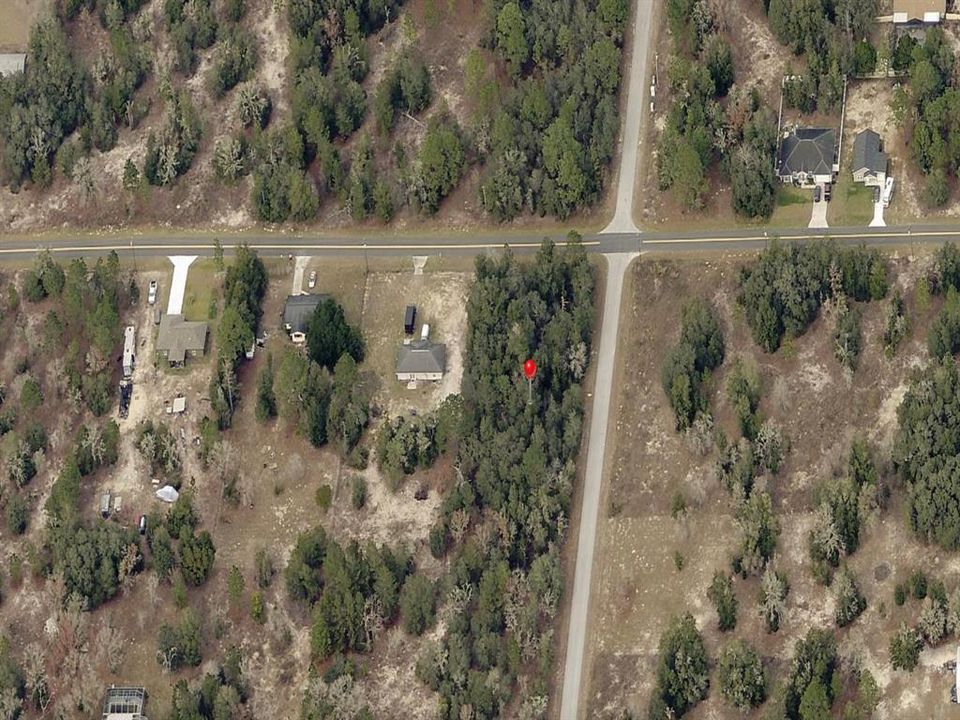 На продажу: $26,000 (0.99 acres)