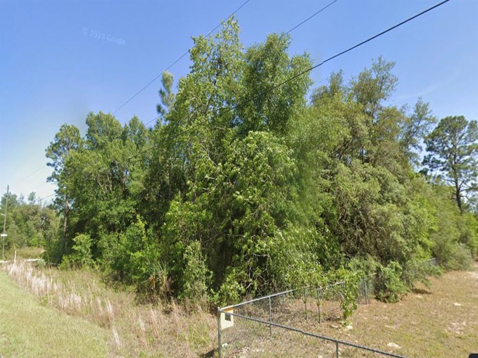 На продажу: $26,000 (0.99 acres)