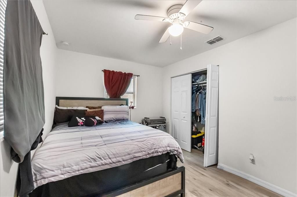 На продажу: $193,779 (3 спален, 1 ванн, 960 Квадратных фут)