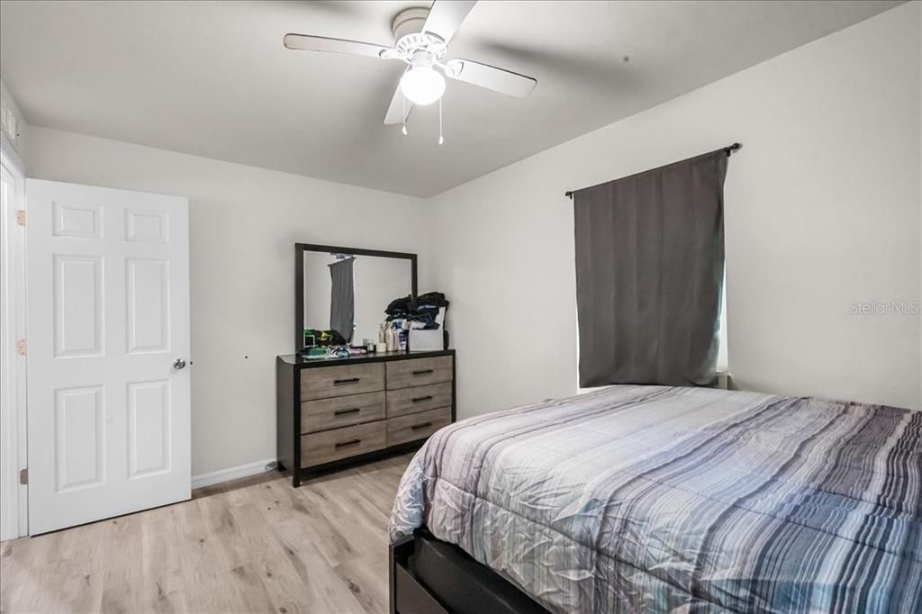 На продажу: $193,779 (3 спален, 1 ванн, 960 Квадратных фут)