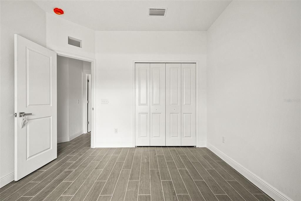 Activo con contrato: $260,000 (3 camas, 2 baños, 1595 Pies cuadrados)