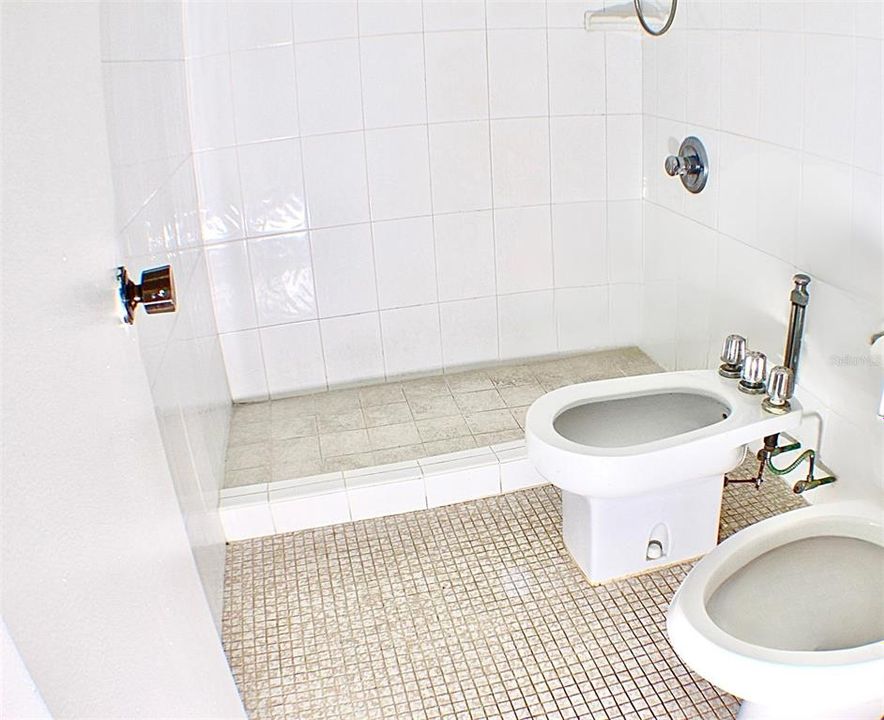 В аренду: $2,250 (2 спален, 2 ванн, 1170 Квадратных фут)