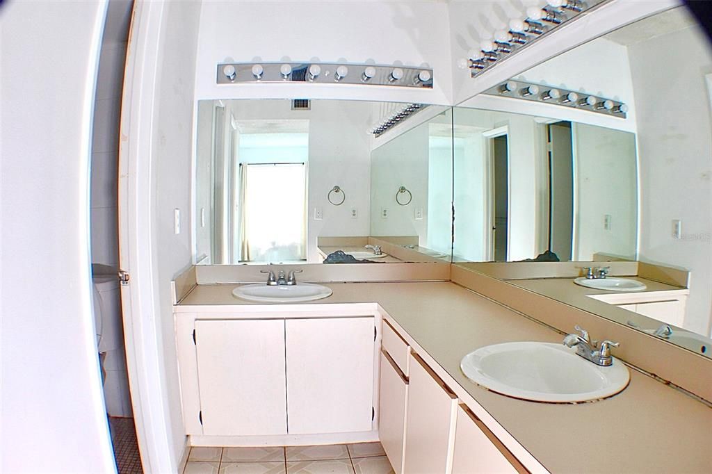 В аренду: $2,250 (2 спален, 2 ванн, 1170 Квадратных фут)