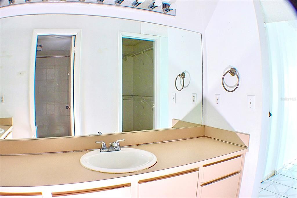 В аренду: $2,250 (2 спален, 2 ванн, 1170 Квадратных фут)