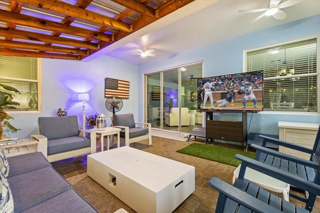 En Venta: $474,900 (4 camas, 2 baños, 2426 Pies cuadrados)