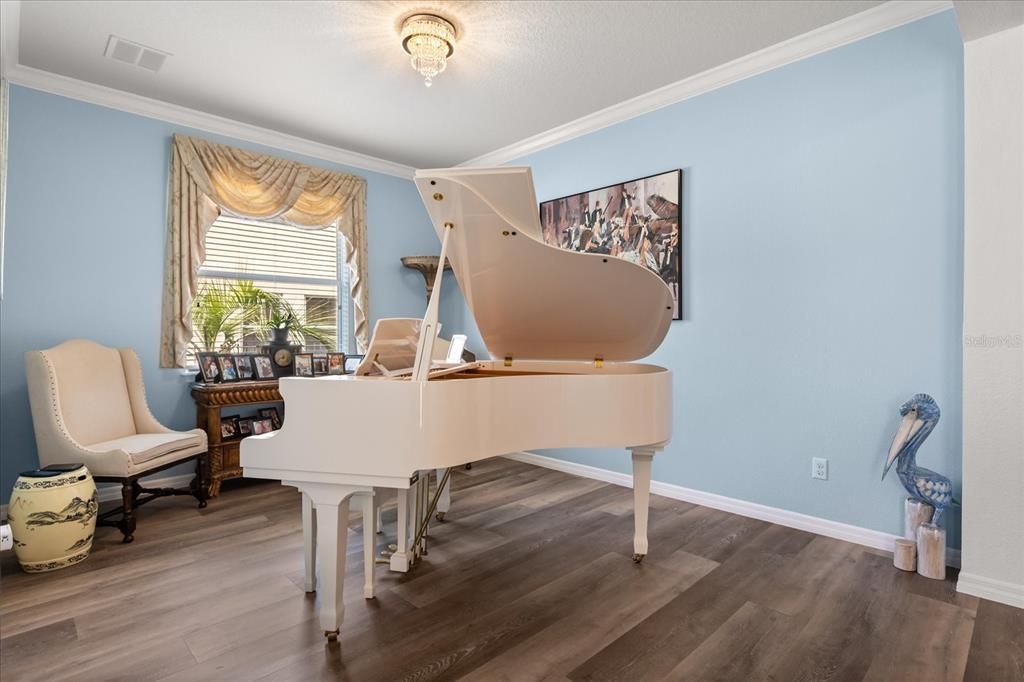 En Venta: $474,900 (4 camas, 2 baños, 2426 Pies cuadrados)