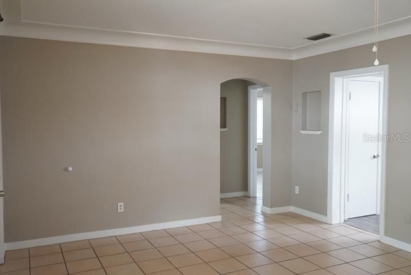 На продажу: $1,100,000 (4 спален, 0 ванн, 2020 Квадратных фут)