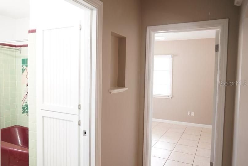 На продажу: $1,100,000 (4 спален, 0 ванн, 2020 Квадратных фут)