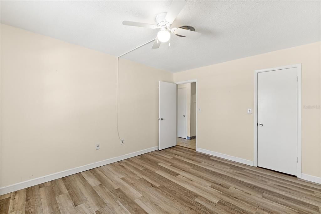 Activo con contrato: $149,000 (2 camas, 1 baños, 938 Pies cuadrados)