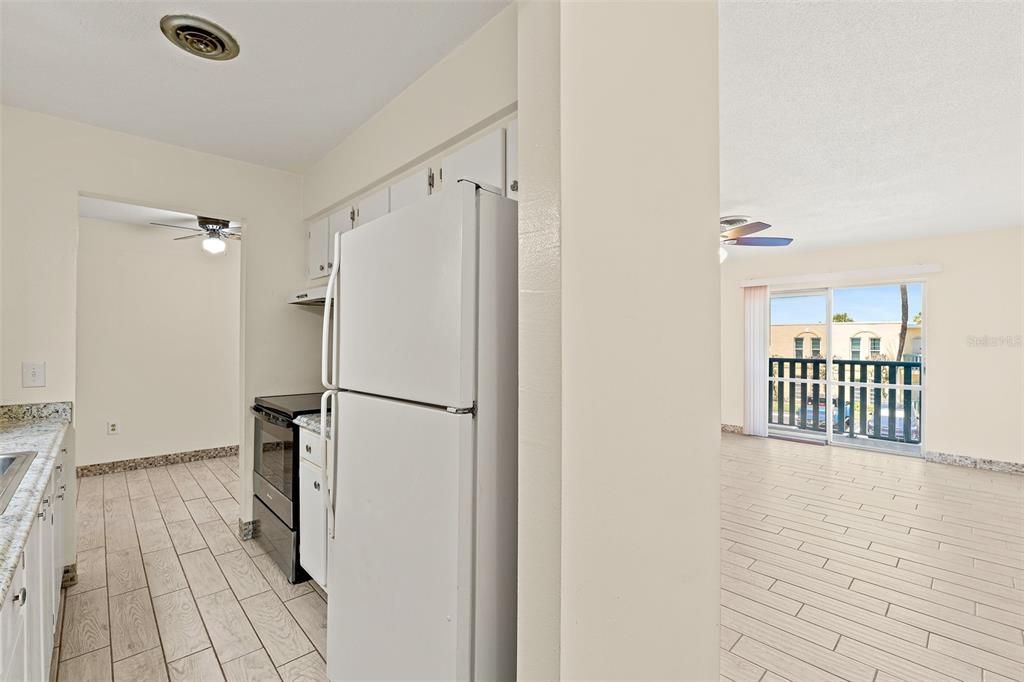 Activo con contrato: $149,000 (2 camas, 1 baños, 938 Pies cuadrados)