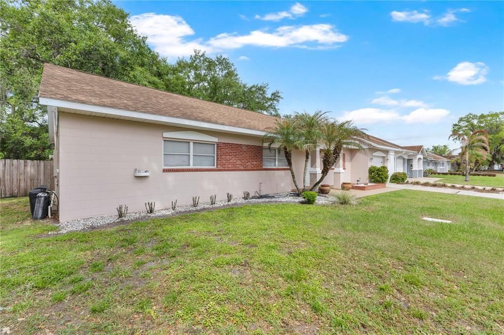 For Sale: $325,000 (3 beds, 2 baths, 1631 Square Feet)