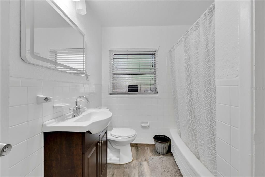For Sale: $325,000 (3 beds, 2 baths, 1631 Square Feet)