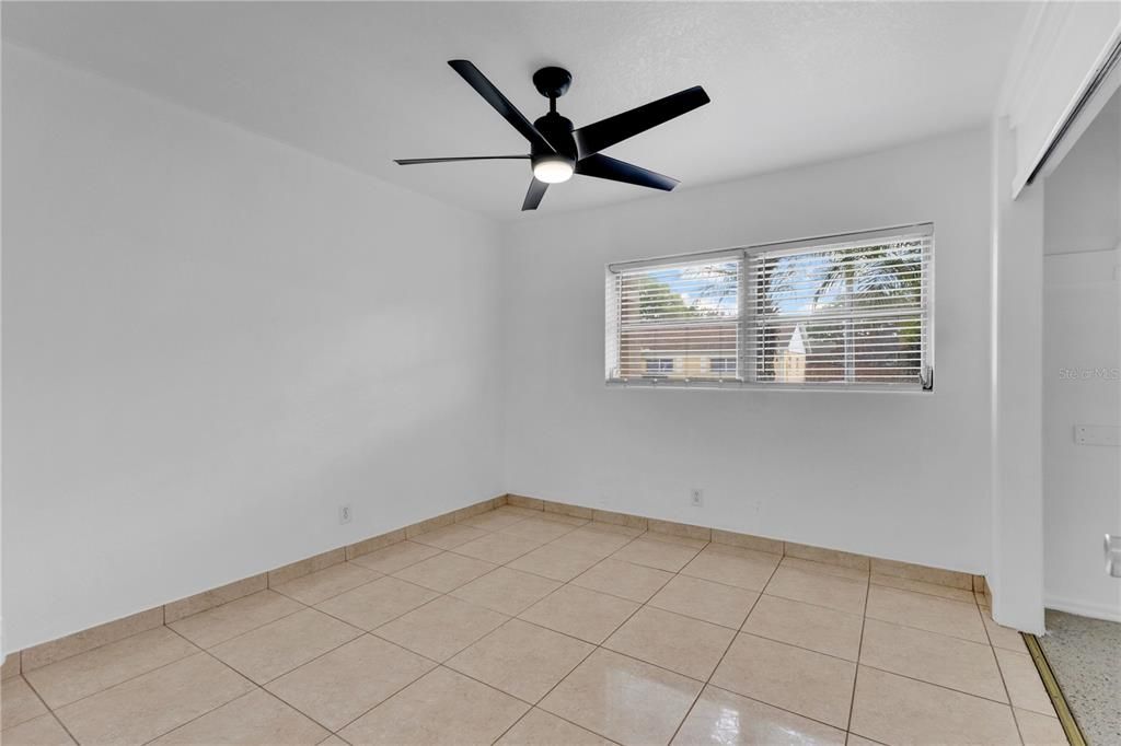 For Sale: $325,000 (3 beds, 2 baths, 1631 Square Feet)