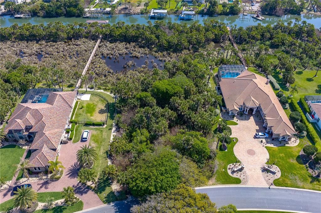 待售: $575,000 (1.01 acres)