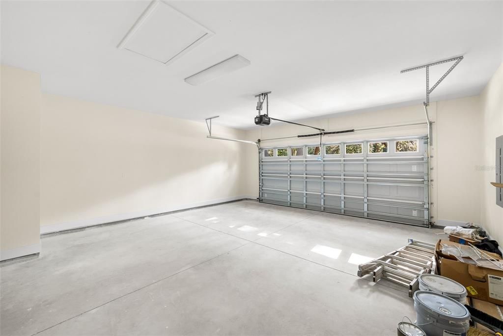 For Sale: $375,000 (3 beds, 2 baths, 1551 Square Feet)