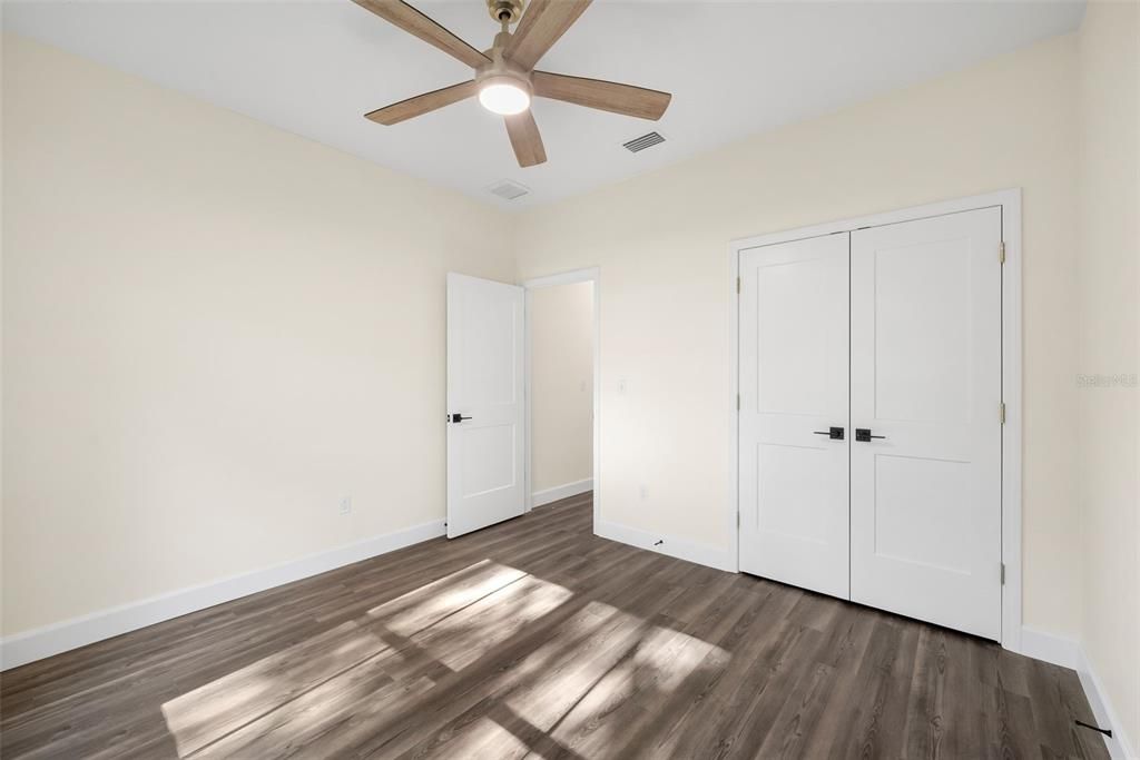 For Sale: $375,000 (3 beds, 2 baths, 1551 Square Feet)