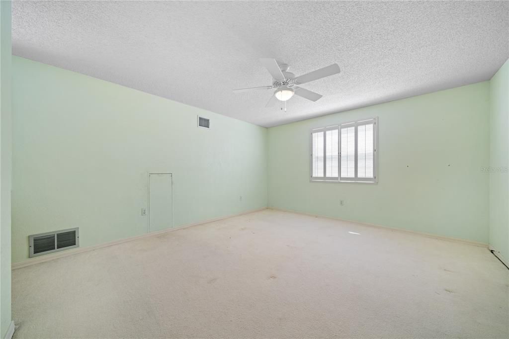 Active With Contract: $980,000 (5 beds, 2 baths, 3139 Square Feet)