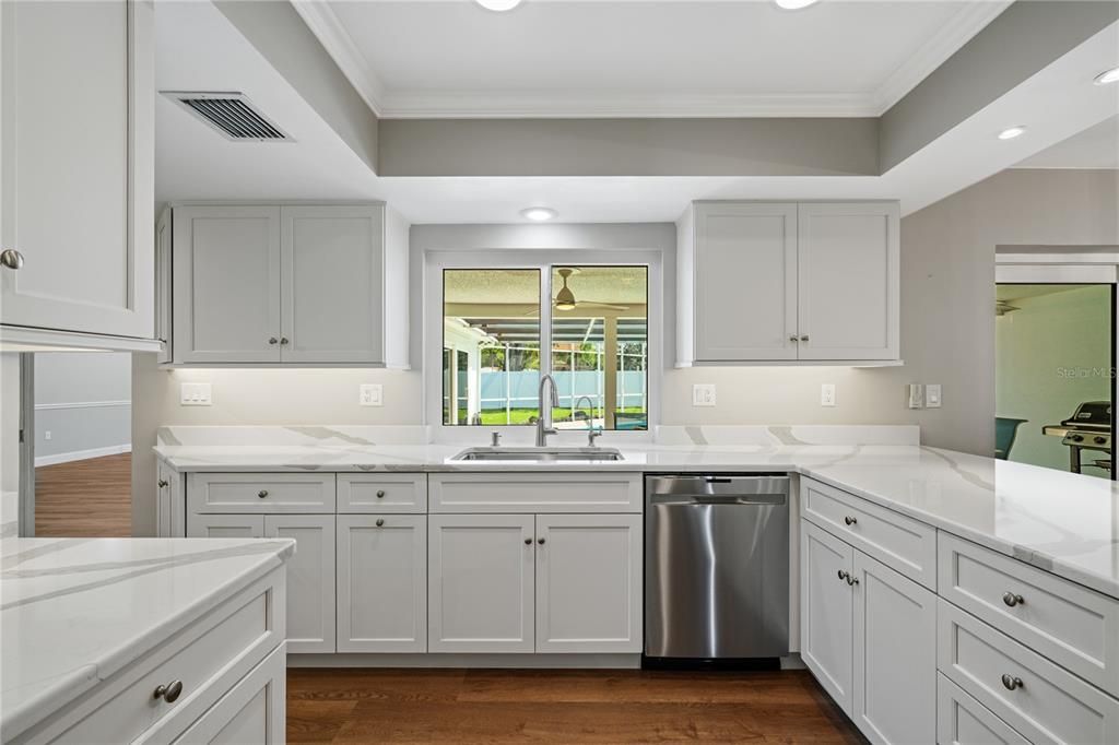 Active With Contract: $980,000 (5 beds, 2 baths, 3139 Square Feet)