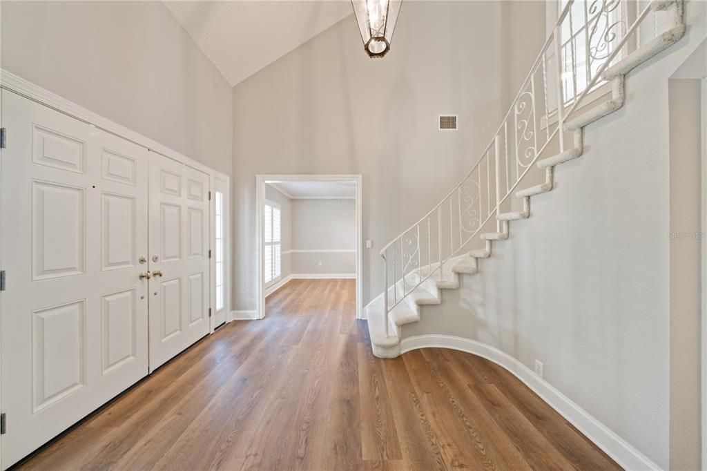 Active With Contract: $980,000 (5 beds, 2 baths, 3139 Square Feet)
