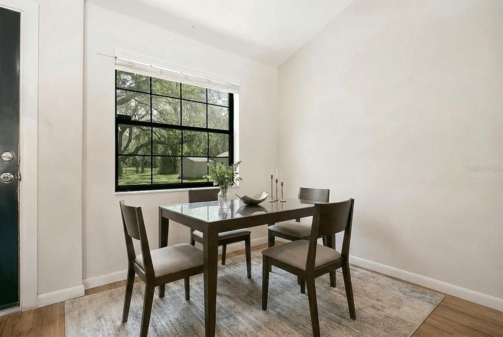 En Venta: $380,000 (3 camas, 2 baños, 1277 Pies cuadrados)