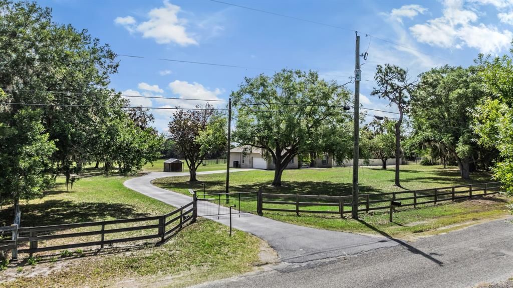 En Venta: $849,500 (3 camas, 2 baños, 1682 Pies cuadrados)