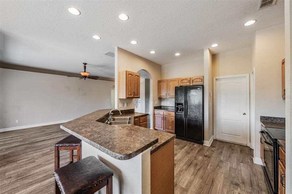 En Venta: $849,500 (3 camas, 2 baños, 1682 Pies cuadrados)