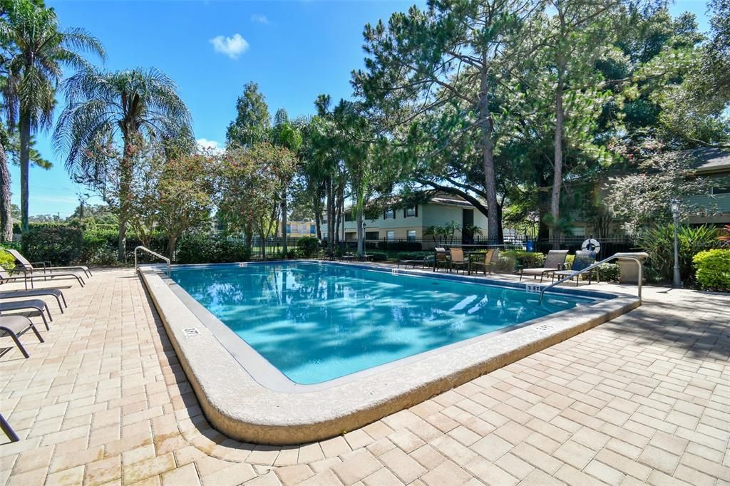 For Sale: $109,000 (1 beds, 1 baths, 648 Square Feet)