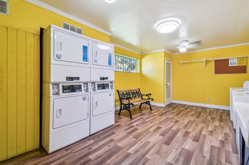 For Sale: $109,000 (1 beds, 1 baths, 648 Square Feet)