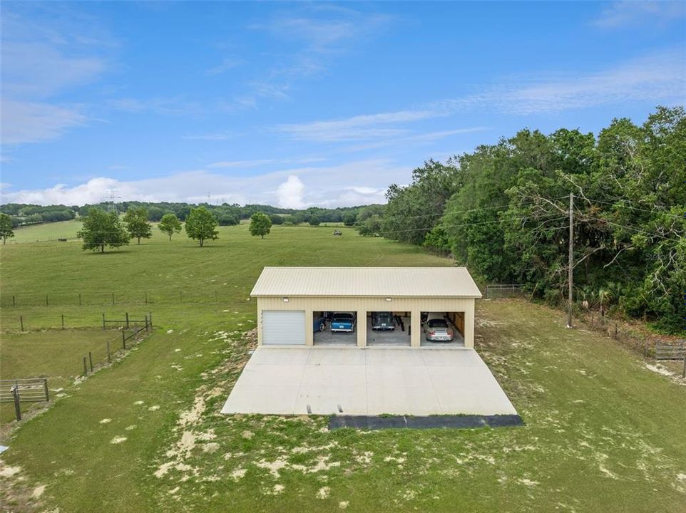 For Sale: $1,400,000 (3 beds, 4 baths, 2862 Square Feet)