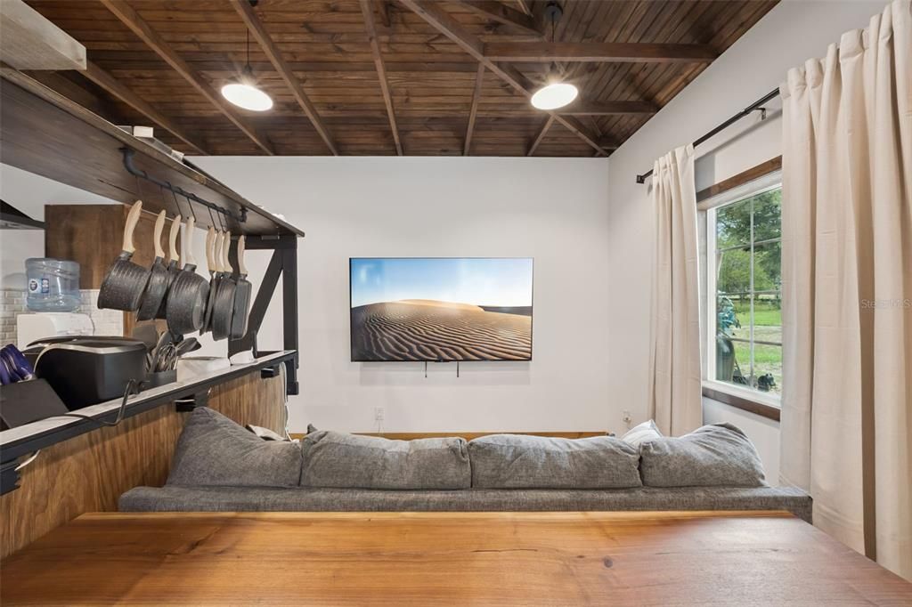 For Sale: $1,400,000 (3 beds, 4 baths, 2862 Square Feet)
