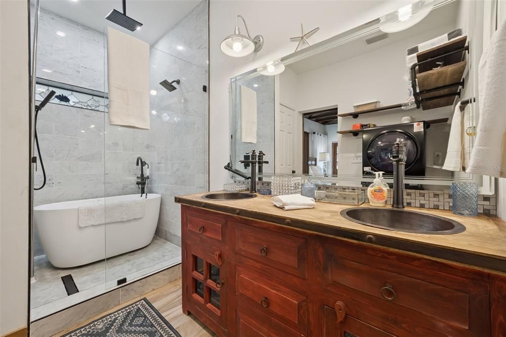 For Sale: $1,400,000 (3 beds, 4 baths, 2862 Square Feet)