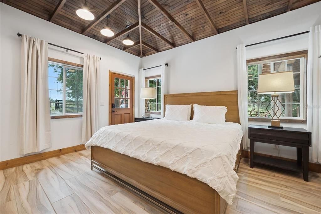 For Sale: $1,400,000 (3 beds, 4 baths, 2862 Square Feet)