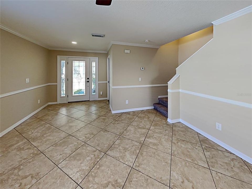 На продажу: $350,000 (4 спален, 2 ванн, 1458 Квадратных фут)