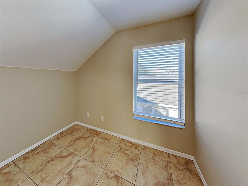 На продажу: $350,000 (4 спален, 2 ванн, 1458 Квадратных фут)