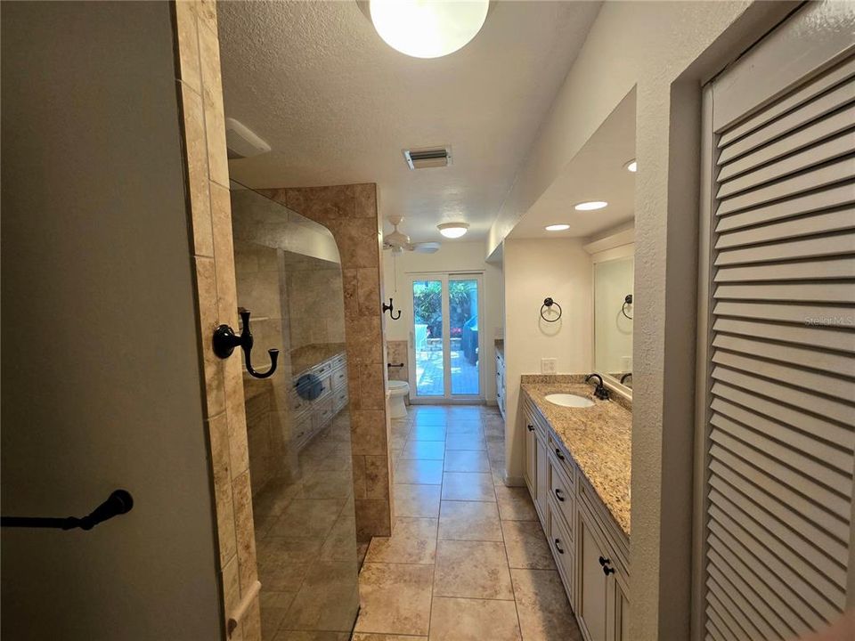 En Venta: $359,999 (3 camas, 2 baños, 2050 Pies cuadrados)