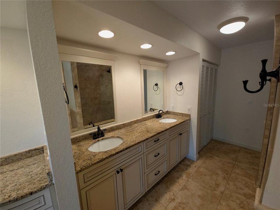 En Venta: $359,999 (3 camas, 2 baños, 2050 Pies cuadrados)