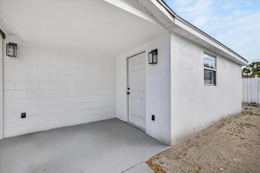 Activo con contrato: $549,900 (6 camas, 5 baños, 2008 Pies cuadrados)