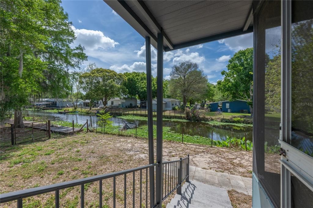 На продажу: $216,500 (2 спален, 2 ванн, 960 Квадратных фут)