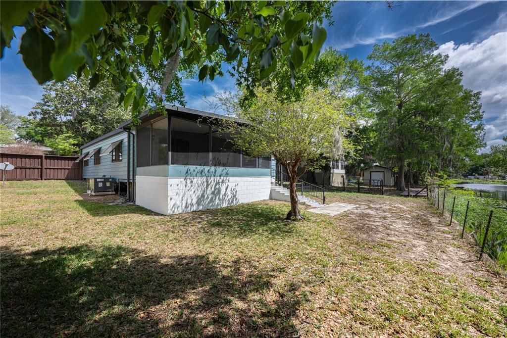 На продажу: $216,500 (2 спален, 2 ванн, 960 Квадратных фут)