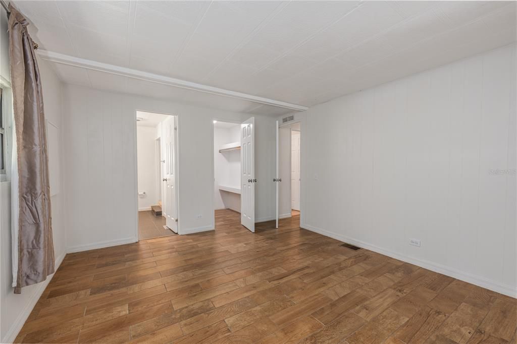 На продажу: $216,500 (2 спален, 2 ванн, 960 Квадратных фут)