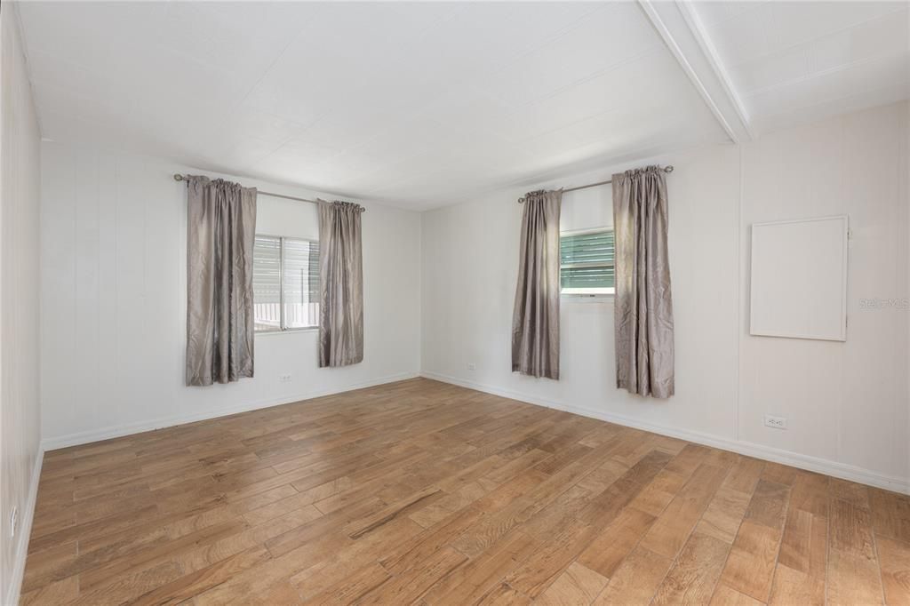 На продажу: $216,500 (2 спален, 2 ванн, 960 Квадратных фут)